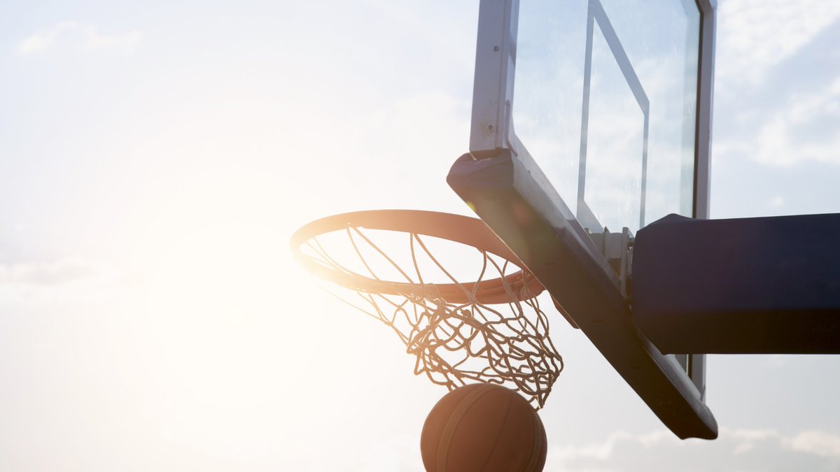 A new <a href="/BballIrl/">Basketball Ireland</a> Return to Sport Covid Safety Statement can be accessed by clicking on the link below ⤵️🏀 It's after <a href="/sportireland/">Sport Ireland</a> obtained guidance on new government restrictions, which were issued last week #basketball #basketballireland #COVID19 
sportlomo-userupload.s3.amazonaws.com/uploaded/galle…
