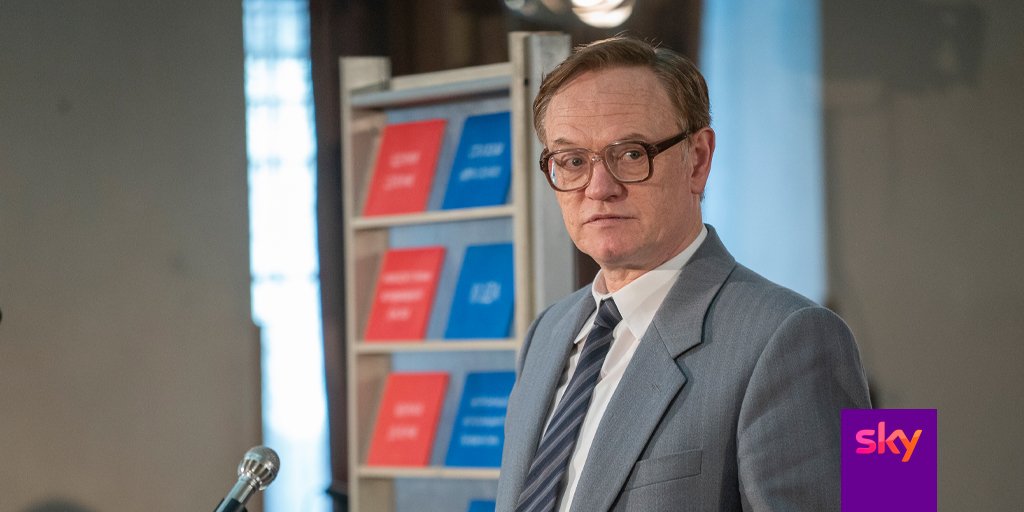 Sky España (@sky_es) on Twitter photo ¡Feliz cumpleaños, <a href="/JaredHarris/">Jared Harris🎭</a>! Todo lo que sabemos de radiactividad lo hemos aprendido de ti. ¡Feliz cumpleaños, <a href="/JaredHarris/">Jared Harris🎭</a>! Todo lo que sabemos de radiactividad lo hemos aprendido de ti.