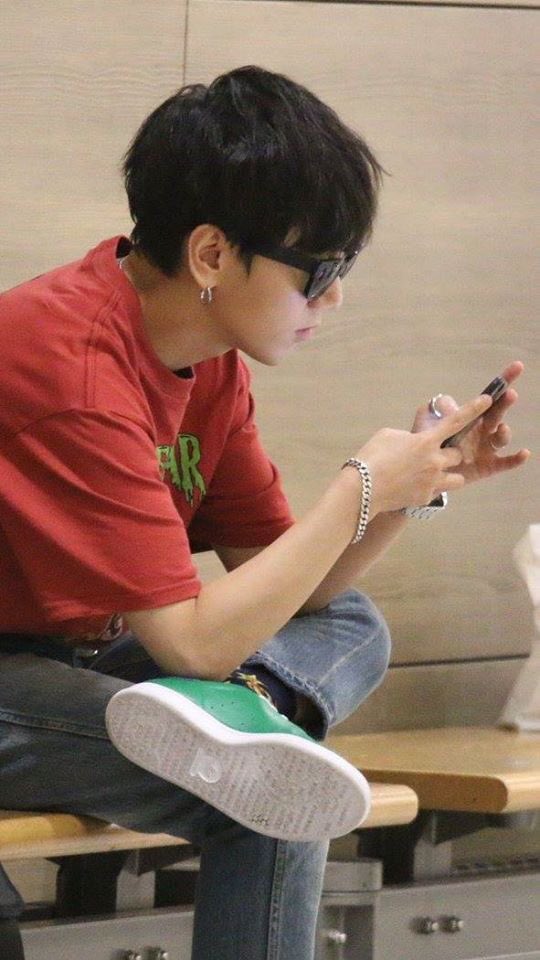 yesung giving off the boyfriend vibe, a thread;