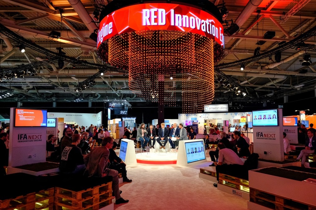 IFA_Berlin's tweet image. At #IFA20 Special Edition the #IFANEXT Innovation Engine boosts new visions for the tech and mobility industry in about 40 sessions over the course of three days  – with CEOs, representatives from Start-Ups and associations as well as the racing driver Mike Rockenfeller.