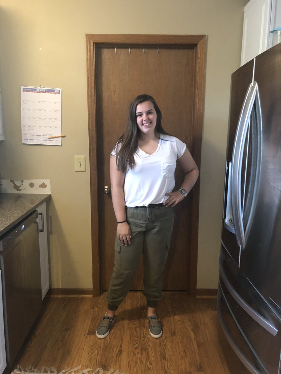 walkm10's tweet photo. First day junior year #HCSD1 https://t.co/QKTLhD71UZ