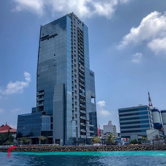 RY jalugai hayyarukurumah fahu miadhu e manikufaanuge asaasee haqqah aadheys kuran jeheyiru, ameerunnai ameeraain dhanee e manikufaanuge tharaqqeege thahuthugai veduvemun. Qaumge ummeedhu othee adhives RY eku. Insha Allah, mikan kaamiyaabu kuraanan. 2/2