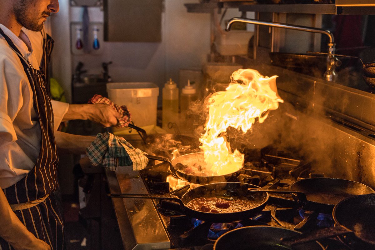Things are heating up in the kitchen as we enter the last full week of the Eat Out to Help Out scheme before it ends on Monday 31st September. Join us at Strada Southbank Monday, Tuesday and Wednesday to automatically receive 50% off every bill, up to £10 per head