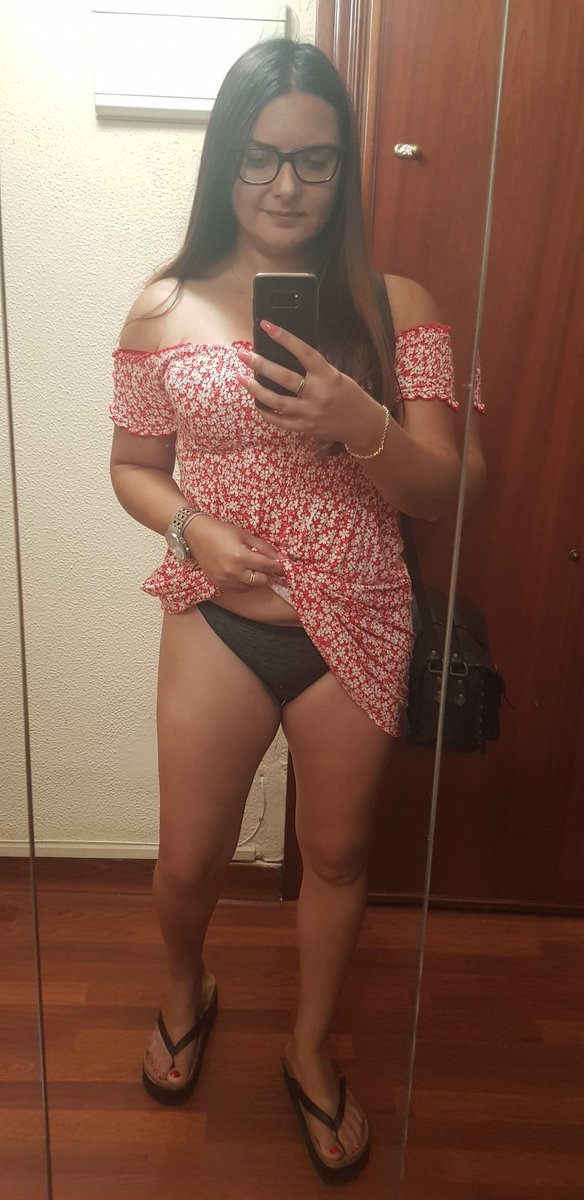 Duşa girecem gelmek isteyen varmi