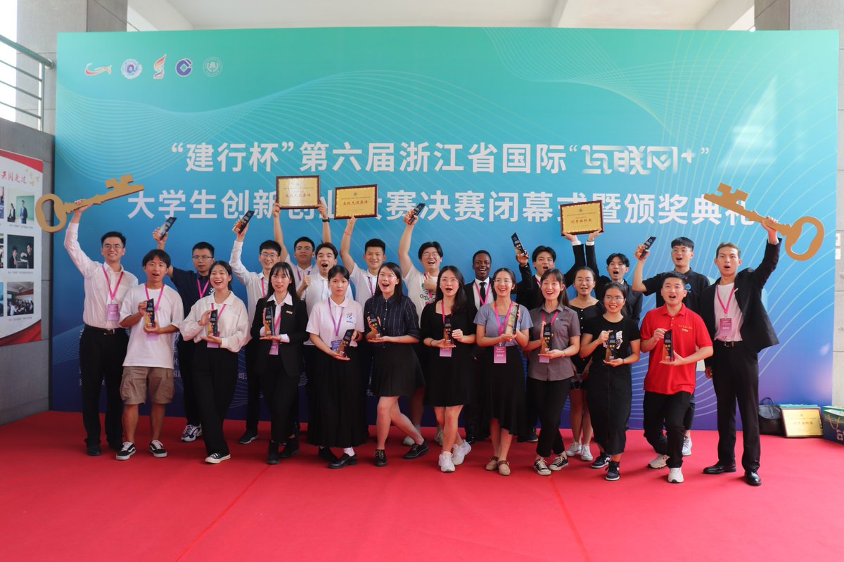 SchoolBizApp's tweet photo. We made in in the Sixth China International Internet Plus “College Student Innovation  and Entrepreneurship Competition 2020”. 
Meet the Winning Team @victoriacharlz @PWegesa @tasafic @Afruturist @bunihub @ScholaDecaprado @IsayaYunge https://t.co/n5FeiImIJm