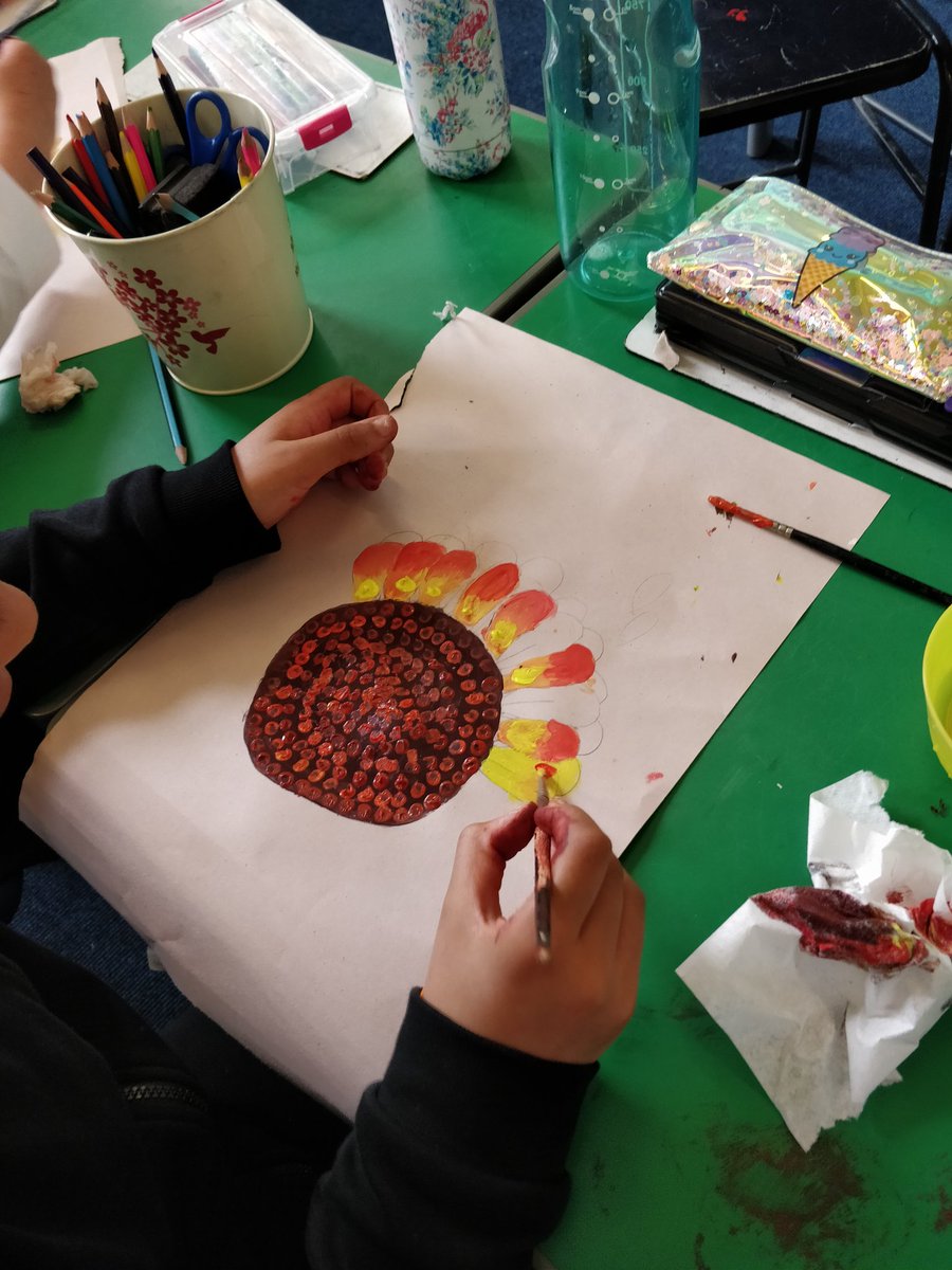 leithp6's tweet photo. Can't beat a bit of art on a Monday afternoon! P6a have been working on a bit of collaborative art to brighten our classroom. Can you guess which famous painting has inspired our art? 😊 https://t.co/2rhGO4DmhW