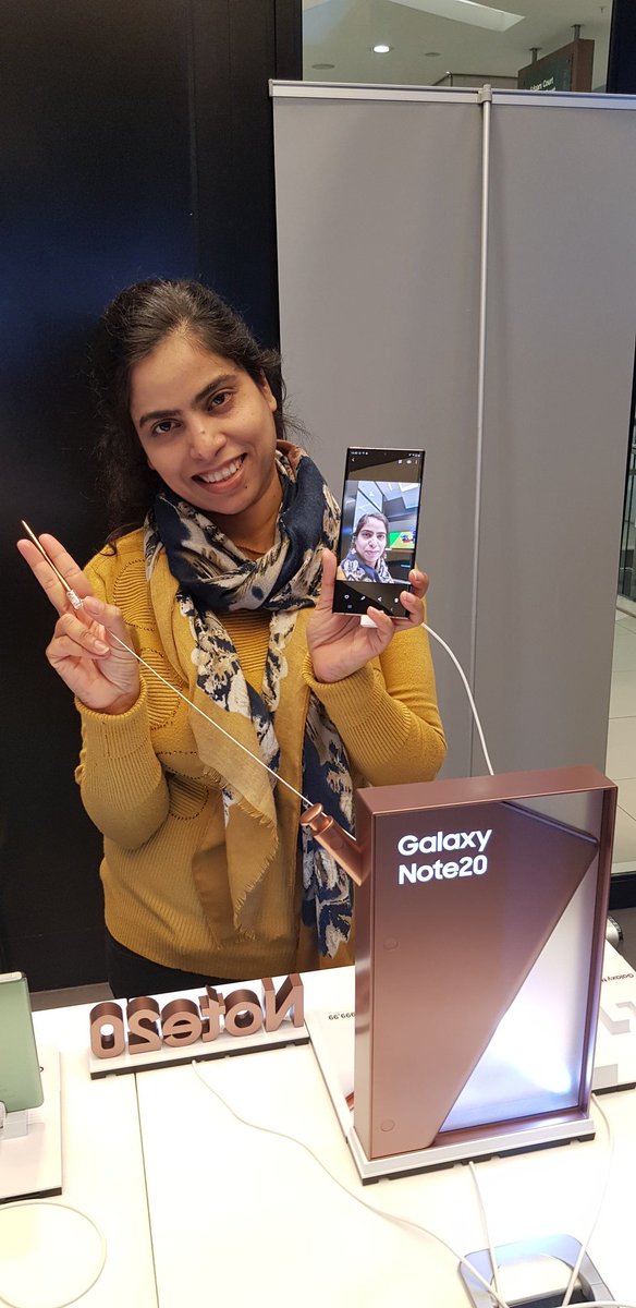 shradhajain20's tweet photo. @staceynorman @SamsungMobileSA Wireless Dex and adding my 65" Samsung Smart TV will make it great #GalaxyNote20 as I can watch my favourite Netflix &amp; using wireless keyboard and mouse I can do multitasking with ease. Also it will help me not buy another laptop for my kids online sessions #ecrNote20Takeover https://t.co/pmMz2SdCiq