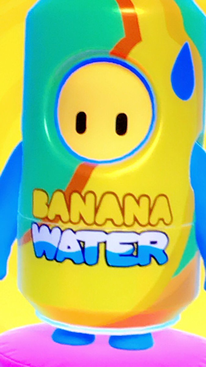 changed my outfit i will be a banana water fall guy today