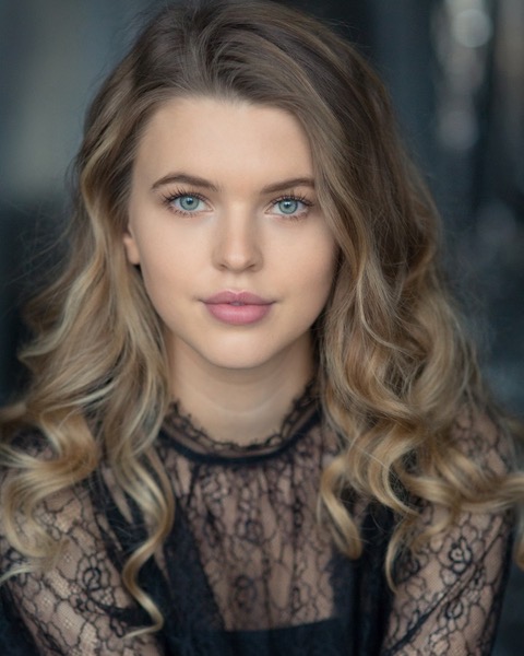 UKRevolution's tweet photo. We are delighted to announce that our fabulous Ryan Dean & Carla Woodcock will be joining the new season of #AckleyBridge as Series Regulars Johnny & Marina alongside current Series Regular @sampower_sam! @Channel4 #RyanDean #CarlaWoodcock #SeriesRegulars https://t.co/vADCoXQRGW https://t.co/LqUdqoiZcR