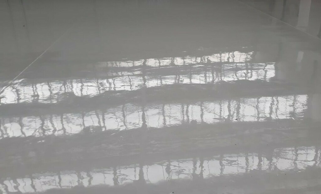 pulido_de_suelo's tweet photo. 📍 Detalle de un hangar, el suelo de #epoxi posiblemente sea la mejor solución para superficies extensas como es el caso.
☎622467983
#pinturaepoxi #epoxifloor #epoxycoating #pulidodesueloma #acabadosuelo #followme #acabadosuelo #reformas #interiori… https://t.co/pJCma0QJav https://t.co/eshNnyCUjT