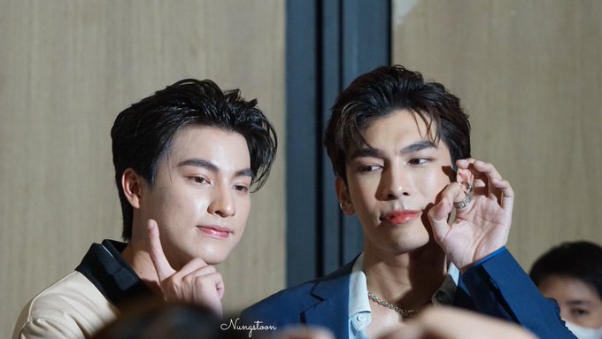 Thread~CONGRATULATIONS TO OUR BOIS AGAIN NA~WE ARE SO PROUD OF YOU BOTH i'll add pics as i save them because there are a lot na~please be patient with me, my eyes are sore but imma do this all for you na~ #KazzAwards2020xMG