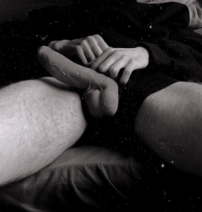 — 𝘿𝙖𝙙𝙙𝙮 𝙞𝙨 𝙗𝙖𝙘𝙠; 

Nuevamente me encuentro por este lugar para todo aquel que desee pasar un buen rato ya sea charlando o haciendo otra cosa.