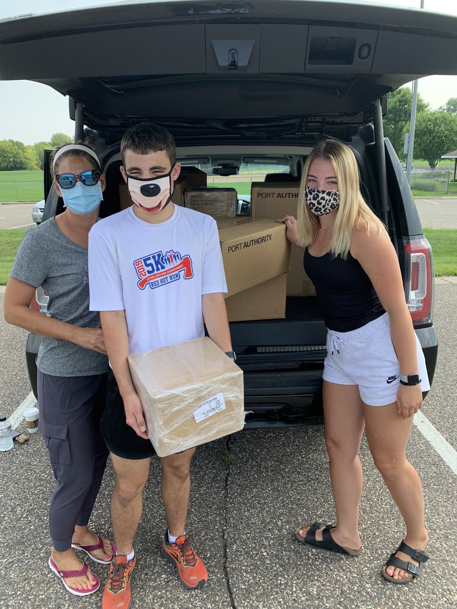 Darren Schuler (@darrenschuler) on Twitter photo A shout out to the Schuler family this afternoon for delivering the MDH PPE equipment to students and staff at Watertown-Mayer Public Schools. Love my family! <a href="/claudiaschulerr/">claudia schuler</a> <a href="/JennSchuler/">Jennifer Schuler</a> A shout out to the Schuler family this afternoon for delivering the MDH PPE equipment to students and staff at Watertown-Mayer Public Schools. Love my family! <a href="/claudiaschulerr/">claudia schuler</a> <a href="/JennSchuler/">Jennifer Schuler</a>