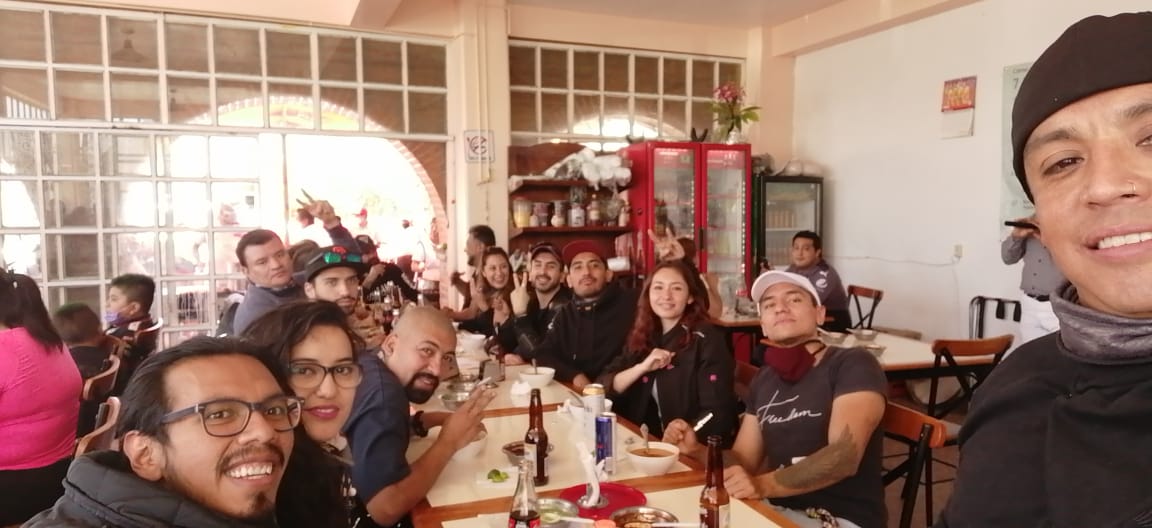 DrinkingMx's tweet photo. ¡ Somos #DBMx, somos familia !
🏍💨 https://t.co/ZZAZfqxhCZ