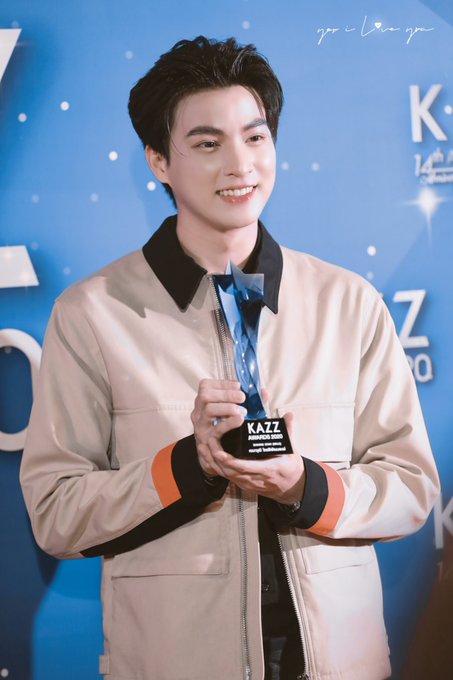 Thread~CONGRATULATIONS TO OUR BOIS AGAIN NA~WE ARE SO PROUD OF YOU BOTH i'll add pics as i save them because there are a lot na~please be patient with me, my eyes are sore but imma do this all for you na~ #KazzAwards2020xMG