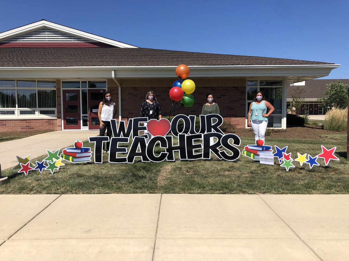 MsSabathD96's tweet photo. Happy first day of school!!! @KCSD96 https://t.co/Qxp31a5X1P
