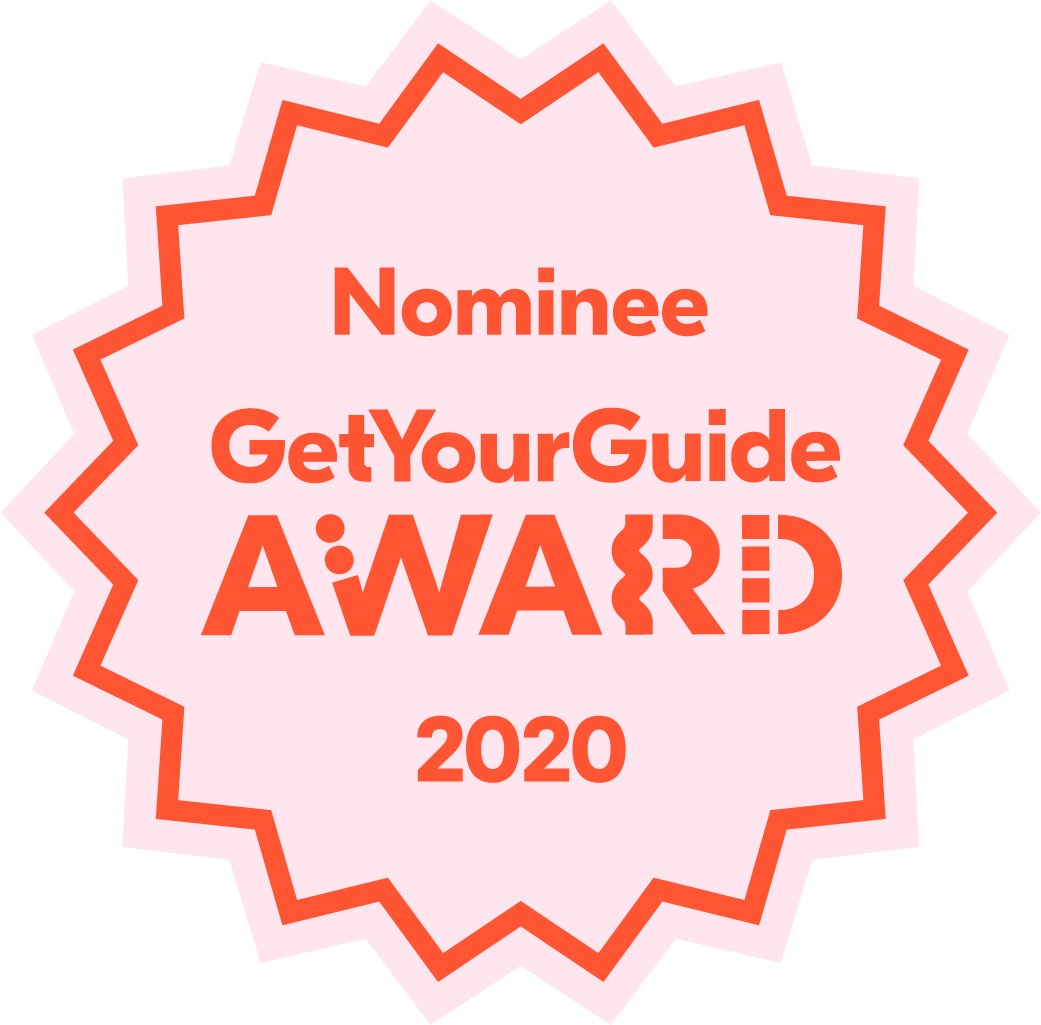 PanikCity's tweet photo. Der Countdown läuft‼️ Die #PanikCity ist für den @GetYourGuide Award 2020 nominiert!😍
Willst du uns helfen, das Ding nach Hammerburch zu holen? Dann hau' in die Tasten und gib uns deine Stimme! ➡️https://t.co/pzwGKr7gKn 🏆
Mille Grazie!! 💚
#GetyourGuideAward @udolindenberg https://t.co/jkQpXXsDxM