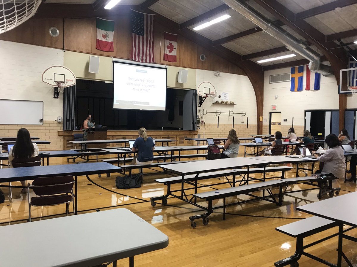 Hosting <a href="/Naperville203/">Naperville 203</a> New Educators K-1 teachers, LBS, Art and Music with <a href="/JamieNoffke222/">Jamie noffke</a> Tech integration to explore, investigate and plan experiences for digital citizenship, management district applications. #together203 Thanks <a href="/Highlands203/">Highlands Elementary</a> for providing space and resources!