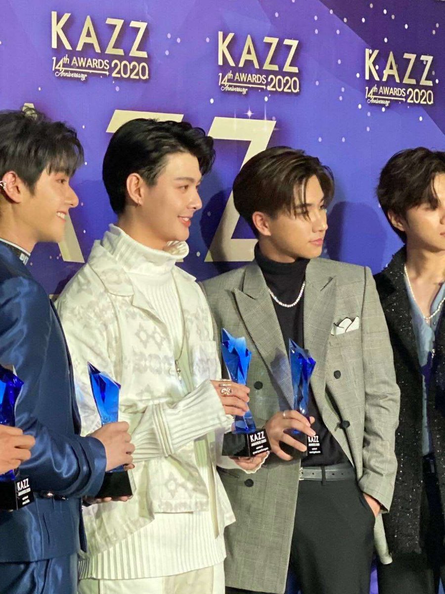 perthppe_19's tweet photo. I get What I want.😭😭😭It's not a dream, but the reality 。
#เจอกันบนจออีกปี https://t.co/78E9QlaEsS