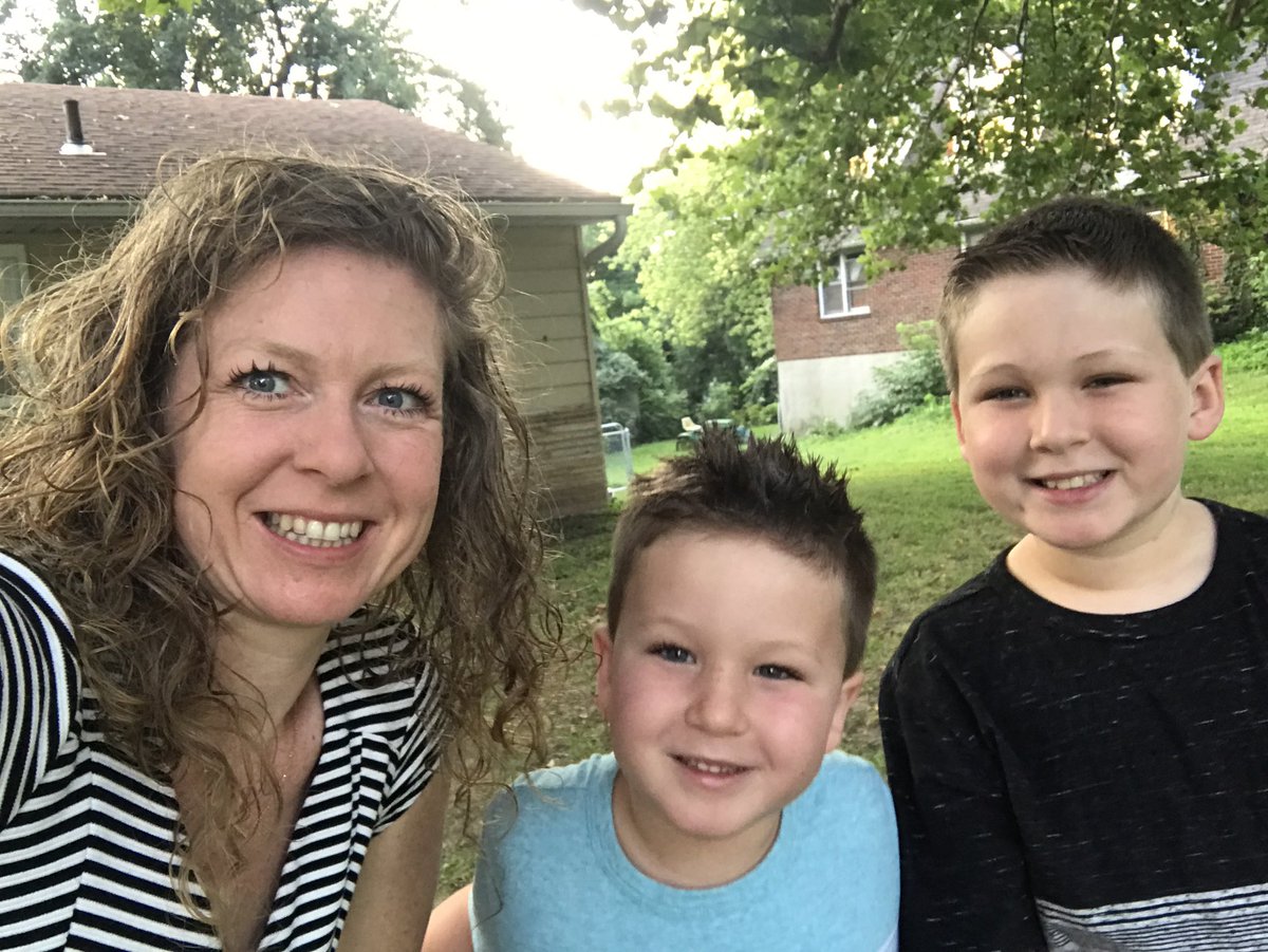 amanda_aidnik's tweet photo. We are ready!   It’s the 1st year we are all in elementary school.  ❤️#isdstrong https://t.co/g6LMMZqfY8