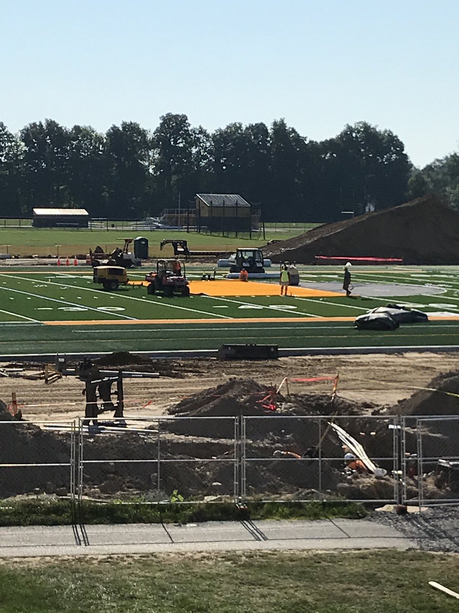 AthenaHigh's tweet image. Center circle logo going down in a beautiful Monday morning on the Athena campus.