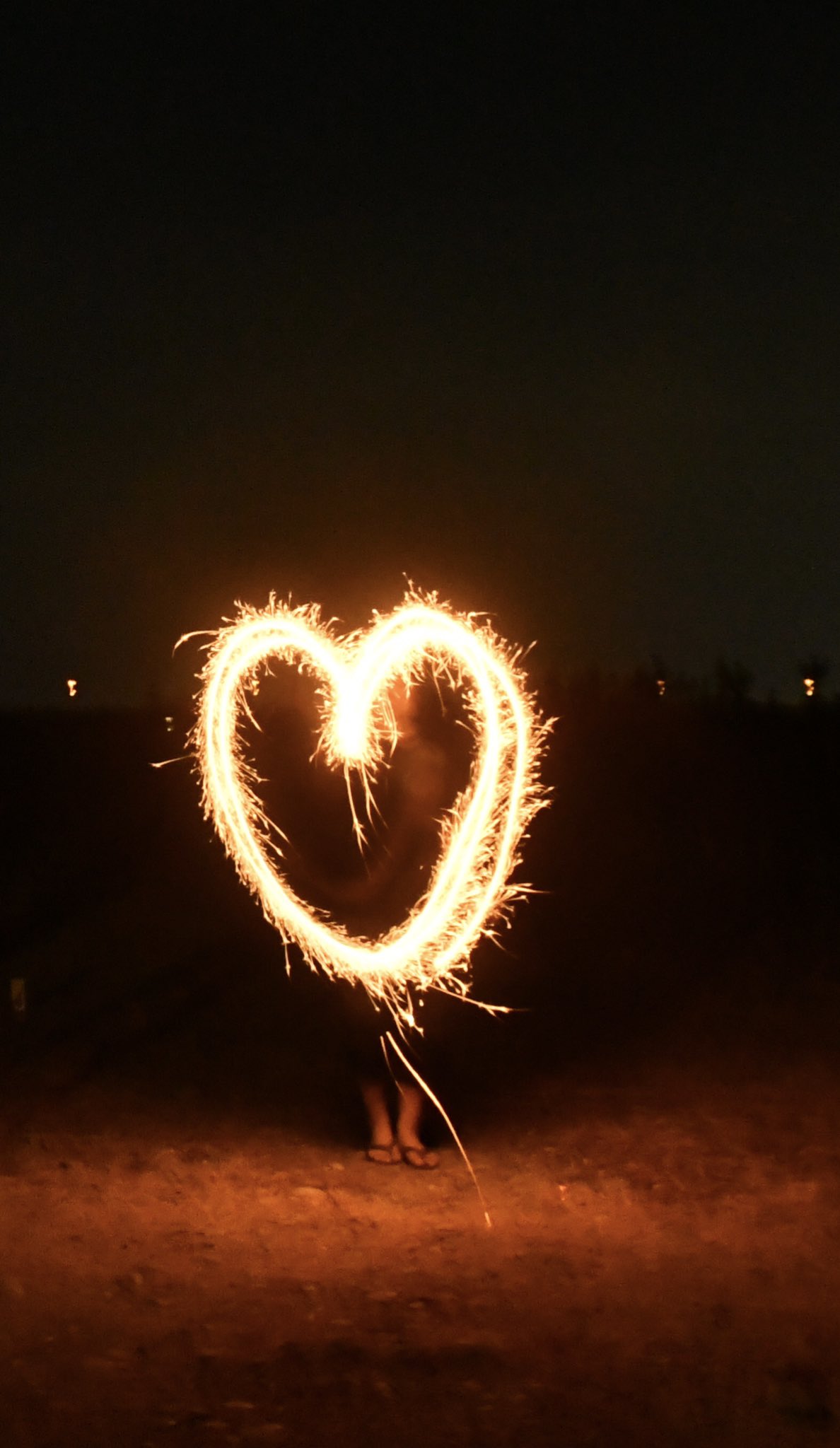 くぼた 撮影風景を動画で撮ってみた 花火 スパークラーグラフィティー 花火文字 T Co Widvk1eprj Twitter