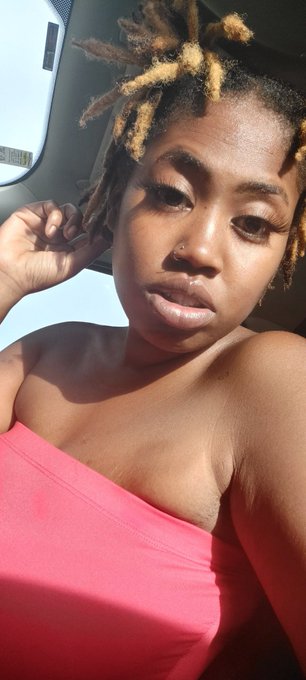 Yesterday was my one year LOCAVERSARY🥰🙌🏾🧘🏾&zwj;♀️ #locdandloaded  #BlackLivesMatter #naturalhair #NaturalBeauty<a href="/tag/naturalhair"class="tags"><span>#naturalhair</span></a><a href="/tag/naturalbeauty"class="tags"><span>#naturalbeauty</span></a><a href="/tag/blacklivesmatter"class="tags"><span>#blacklivesmatter</span></a>