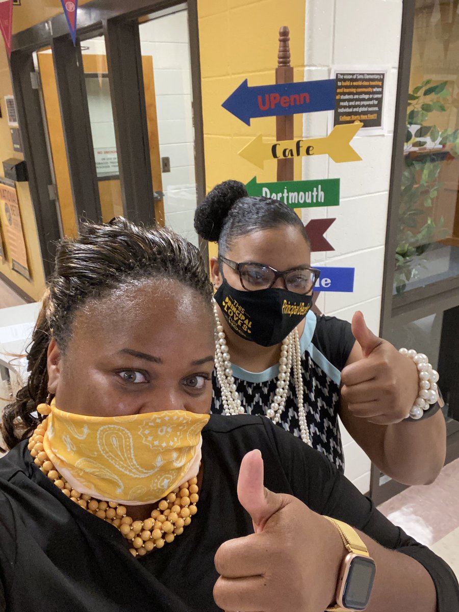 heidi_coachman's tweet image. @BeckettShavon and I are leading and supporting virtually on the First Day of School. 😁😁😁We are “On an Adventure Building World-Class Scholars” @dl_sims @RockdaleSchools
