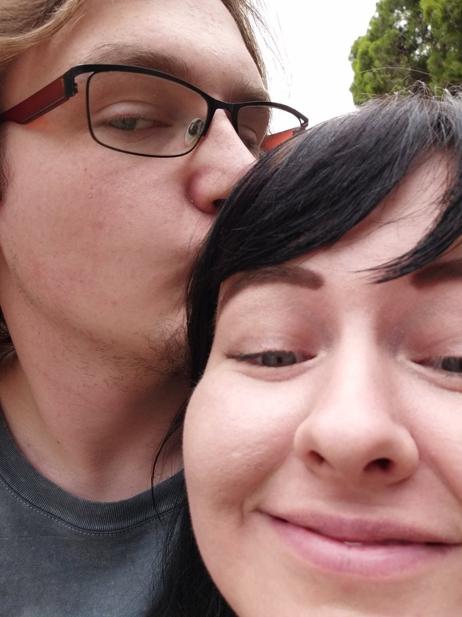 StellaStrydom's tweet photo. This is so hard. But for you my lief, I'd do it any and everyday. Because i said yes to be your wife and we will make that promise a reality soon!!! #LoveIsNotTourismSA #LoveIsNotTourism #LoveIsEssential #AfairGoForLove https://t.co/4MNKWqHrlu