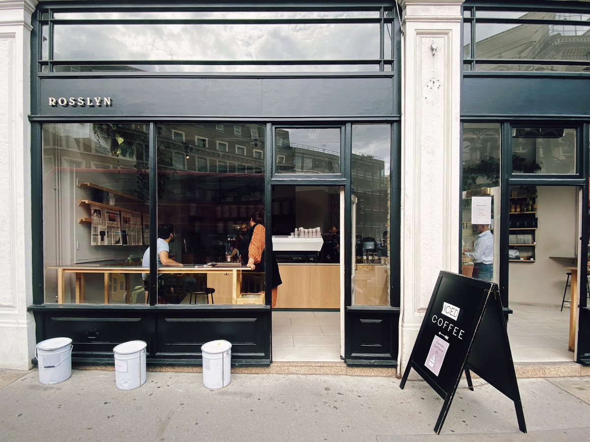 本命はこっち👏
<a href="/rosslyncoffee/">Rosslyn Coffee</a> 

正統派バランスラテでした
お客さんが絶えず、窓の自然光とスタッフの気楽さがとても居心地良かった
近くにあったら通いたい…！