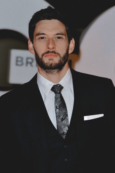 day 24 – favorite ben in a tux pic:  #BenBarnesBirthdayMonth
