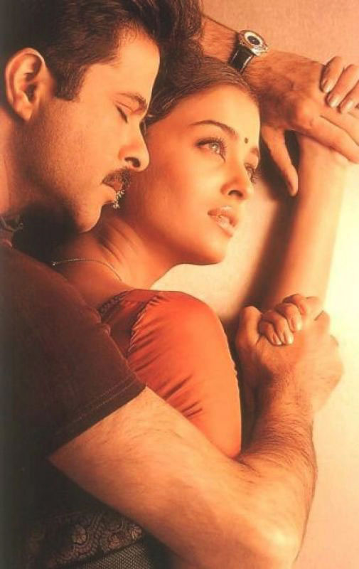 BombayBasanti's tweet photo. #20YearsOfHamaraDilAapkePaasHai (Aug 25)
Romantic drama by #SatishKaushik with #AnilKapoor #AishwaryaRai #SonaliBendre #PuruRaajKumar #AnupamKher #JohnnyLever
#SanjeevDarshan #JavedAkhtar
@satishkaushik2 @AnilKapoor @iamsonalibendre https://t.co/EXF6WgX2sA