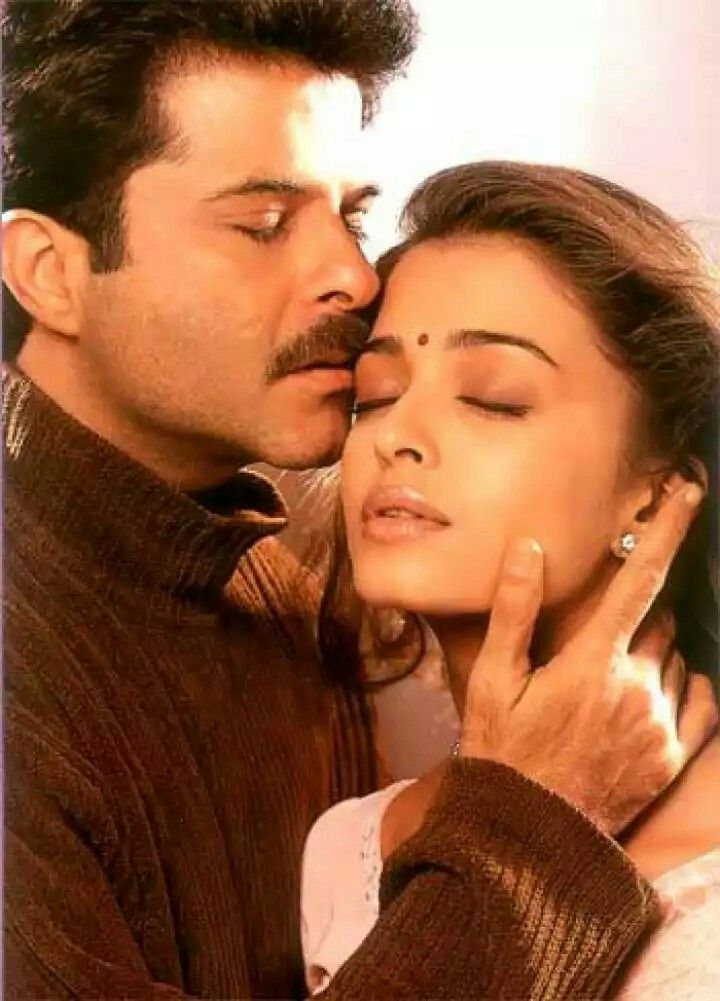 BombayBasanti's tweet photo. #20YearsOfHamaraDilAapkePaasHai (Aug 25)
Romantic drama by #SatishKaushik with #AnilKapoor #AishwaryaRai #SonaliBendre #PuruRaajKumar #AnupamKher #JohnnyLever
#SanjeevDarshan #JavedAkhtar
@satishkaushik2 @AnilKapoor @iamsonalibendre https://t.co/EXF6WgX2sA