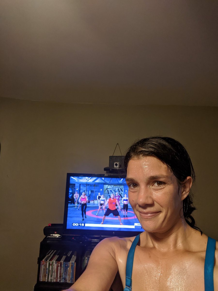 JenFlinchbaugh's tweet photo. No flitters used for this photo. Thank you @ShaunT  for a great workout this morning. #max30 #workouthairdontcare https://t.co/YBPUNkDL6y