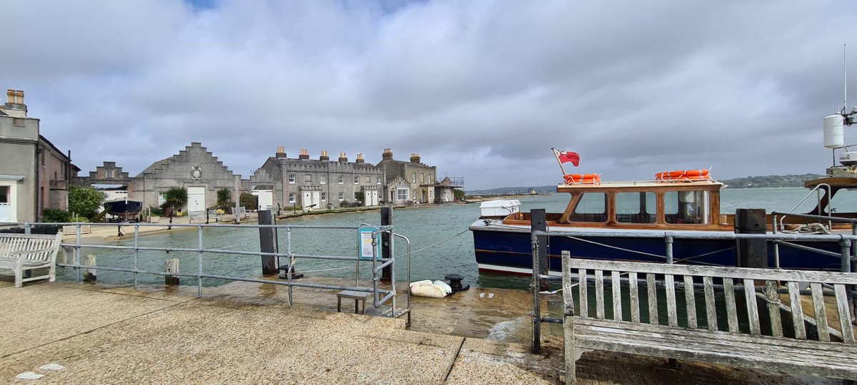 Sadly due to high winds and sea state, we will be closing the island tomorrow - Tues 25 August. All those with pre booked tickets will be contacted ASAP. We hope to open as normal on Wednesday. 🌊🌧⛴