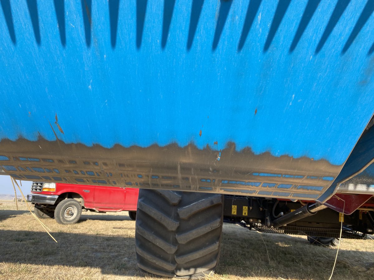 KWInsuranceMT's tweet photo. 1000 acres on these skids with no dents. Hardened steel definitely worth the money on the Shelbourne #stripperheader https://t.co/GuFnCQnElz