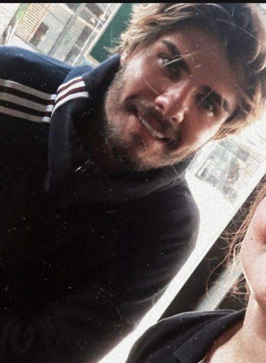 Barış hırkanı çıkarmak için ne istiyorsun bmyfc olarak her şeyi yapmaya hazırız Allah’ın aşkına yeter ki çıkart artık <a href="/barismrtyagci/">Barış Murat Yağcı</a>