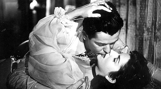 segundadadiva's tweet photo. Ontem assisti #TicoTicoNoFubá (1952) com #ToniaCarrero. Indicado ao Cannes, o filme romanceia a vida do compositor Zequinha de Abreu (#AnselmoDuarte). Tonia interpreta Branca, uma amazona do circo que visita a cidade 🎪💐🌟🎵 #Diva #SegundaDaDiva #DivaBrasileira https://t.co/GMXvgA1gOz