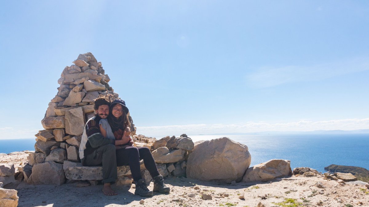 Da ormai più 150 giorni, siamo bloccati in Bolivia per il #coronavirus, su un isola in mezzo al lago tititka. La situazione in Bolivia è sempre peggio, in Italia com'è la situazione? Secondo voi è fattibile ritornare?