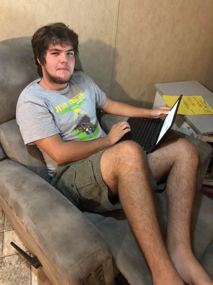 TinaBobrowski's tweet photo. @OwsleySchools @DPLeague  @KVEC_ARI  @GoogleForEdu  @TimBobrowski1  @cornett_gary  @The first day of school is up and running with live instruction and learning.  #alwaysanowl #LiveLearnServe https://t.co/4zjHT7Yl2g