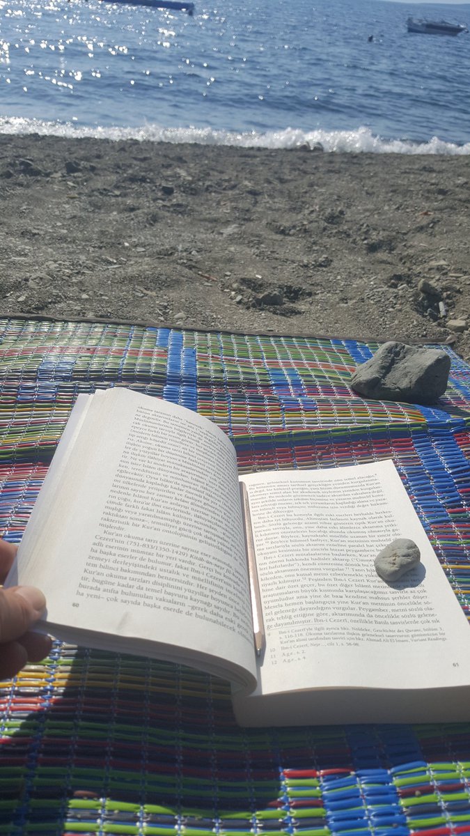 ESonnurOzcan's tweet photo. "Önemli, değerli ve anlamlı olan her şey, müphemlikle doludur. Aşk ve ölüm, tanrı ve acı, doğru ve yanlış, geçmiş ve gelecek." John D. Caputo, In Praise of Ambiguity, s. 15. #thomasbauer #müphemlik #ambiguity https://t.co/AQmydHlMxH
