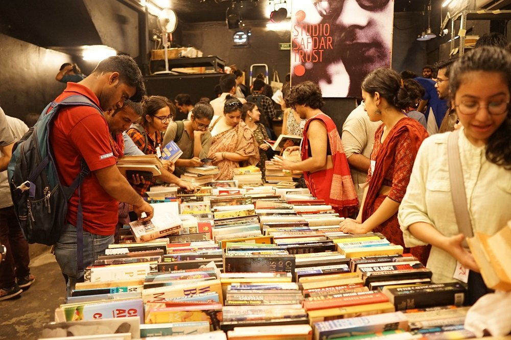 mentally I'm attending this year's mayday at mayday bookstore and taking smoke breaks standing next to safdar studio's walls bragging about all the photobooks I got for 25 rupees. ofc mentally it's May 1. shhh, let me listen to Sanjay Rajoura thanks.