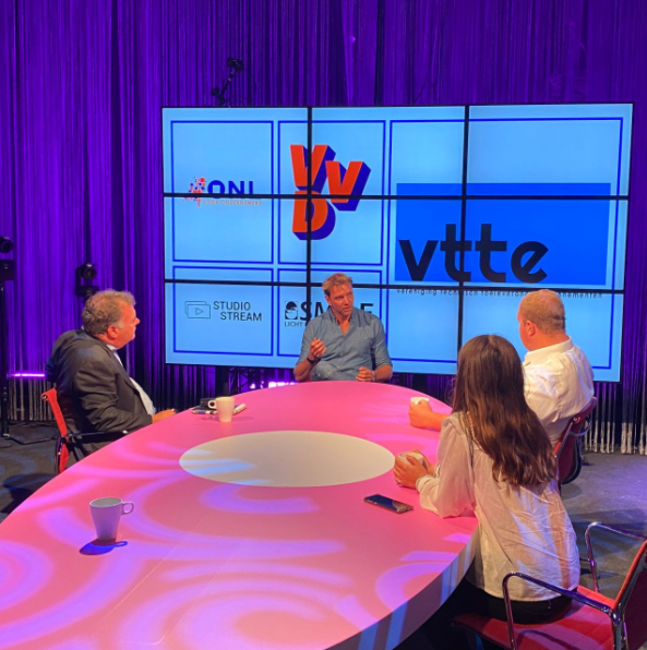 ONL was samen met @ThierryAartsen te gast bij @SmileUtrecht om te praten over de evenementenbranche. Remko Vossen (@vtte_nl): ‘Om te voorkomen dat de helft van de bedrijven in de sector verdwijnen, moet de TVL en NOW zowel worden doorgezet als verbeterd. Dit vereist maatwerk.'