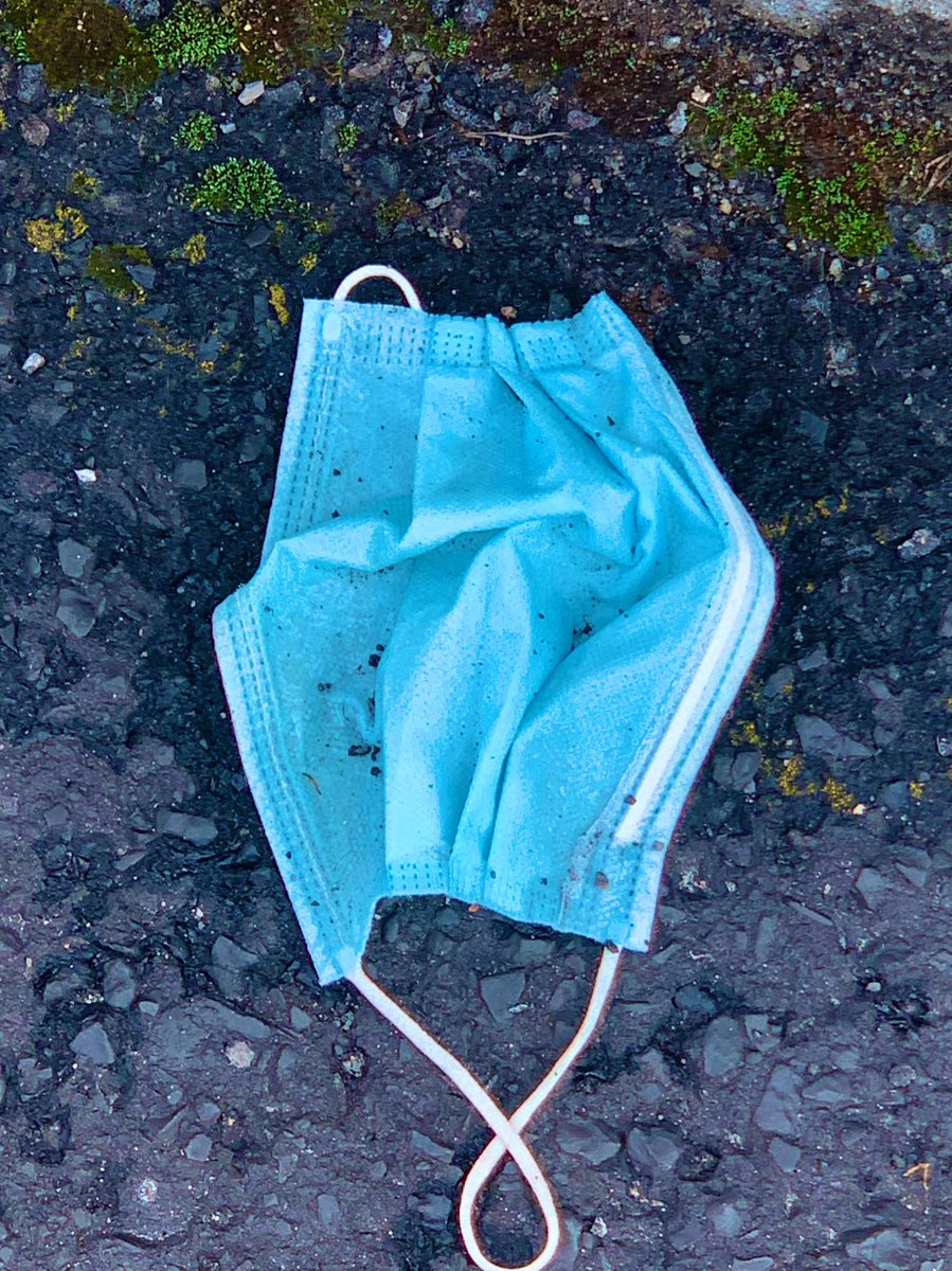 DeepBlueCleanup's tweet photo. Happy Monday! Don’t forget that single-use plastic pollution has significantly increased during the pandemic, so if you can opt for a reusable alternative- please do! Masks and gloves are being found in our waterways #plasticpollution #COVID19 #cleanwater #Deepbluecleanup #water https://t.co/aAe9hBQSAh
