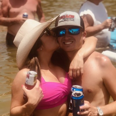 dillon__vaughn's tweet photo. #NewProfilePic https://t.co/LrPr4FeE4l