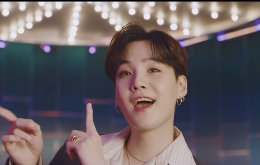 agustdfms's tweet photo. he’s honestly the prettiest man https://t.co/WV99c0OsFh