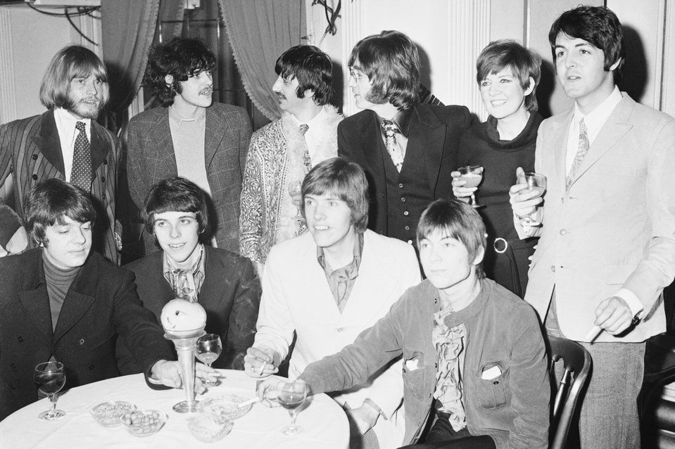so brian is 168cm and so is ringo (some sources say he's 172cm tho so idk) and they all look around the same height in this picture