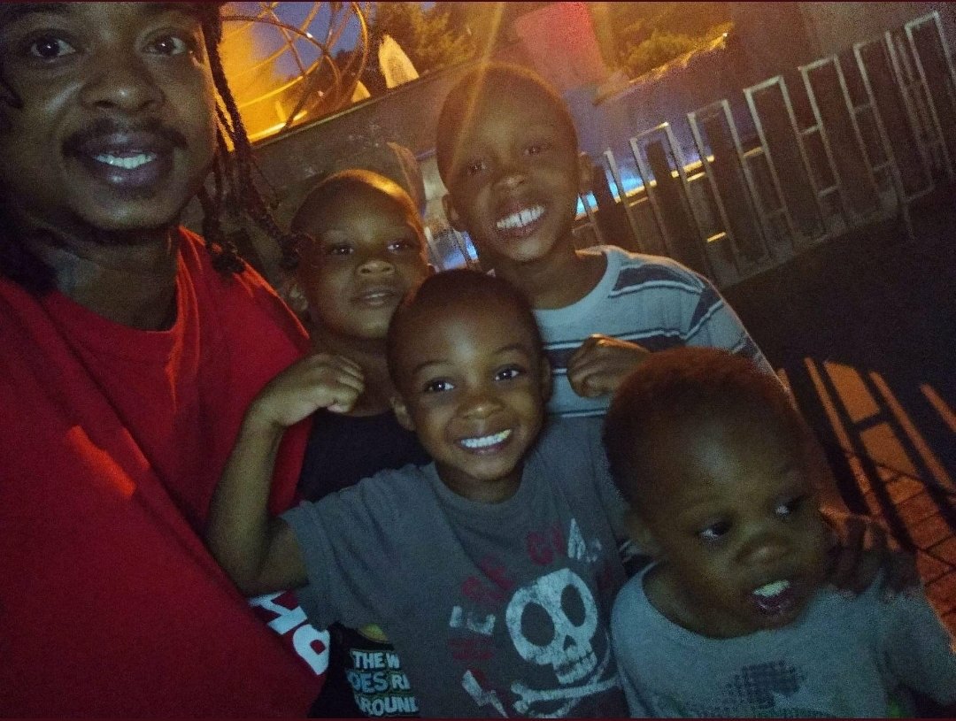 plpchallenge's tweet photo. Reports now say that #JacobBlake is still alive, in crit. condition. We stand in solidarity with Blake, his family &amp; community, &amp; workers in Kenosha demanding justice!
#WeGotToFightBack #PowerToTheWorkers #CommunismIsTheCure https://t.co/5SHI5NlETt
