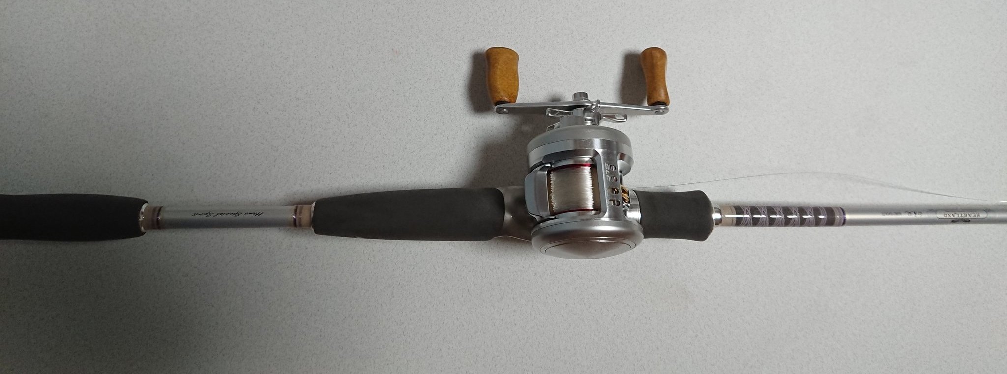 ひなパパ またまたやらかした W ﾌﾞﾌｫwww 最近 現場の推し事無いから 釣具が充実してゆく笑 ダイワ ハートランド691mhrb 07 白疾風 ミリオネア凛牙slc