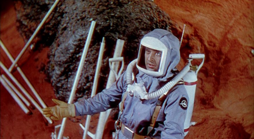 13. LA CONQUISTA DEL ESPACIO (1955)Secuela oficiosa (y con algo menos presupuesto) de la anterior, ambas producidas por George Pal. Obviando al secundario cómico pesao, es más entretenida y aventurera y el 50% de las películas del espacio que sí habéis visto le roban ideas.